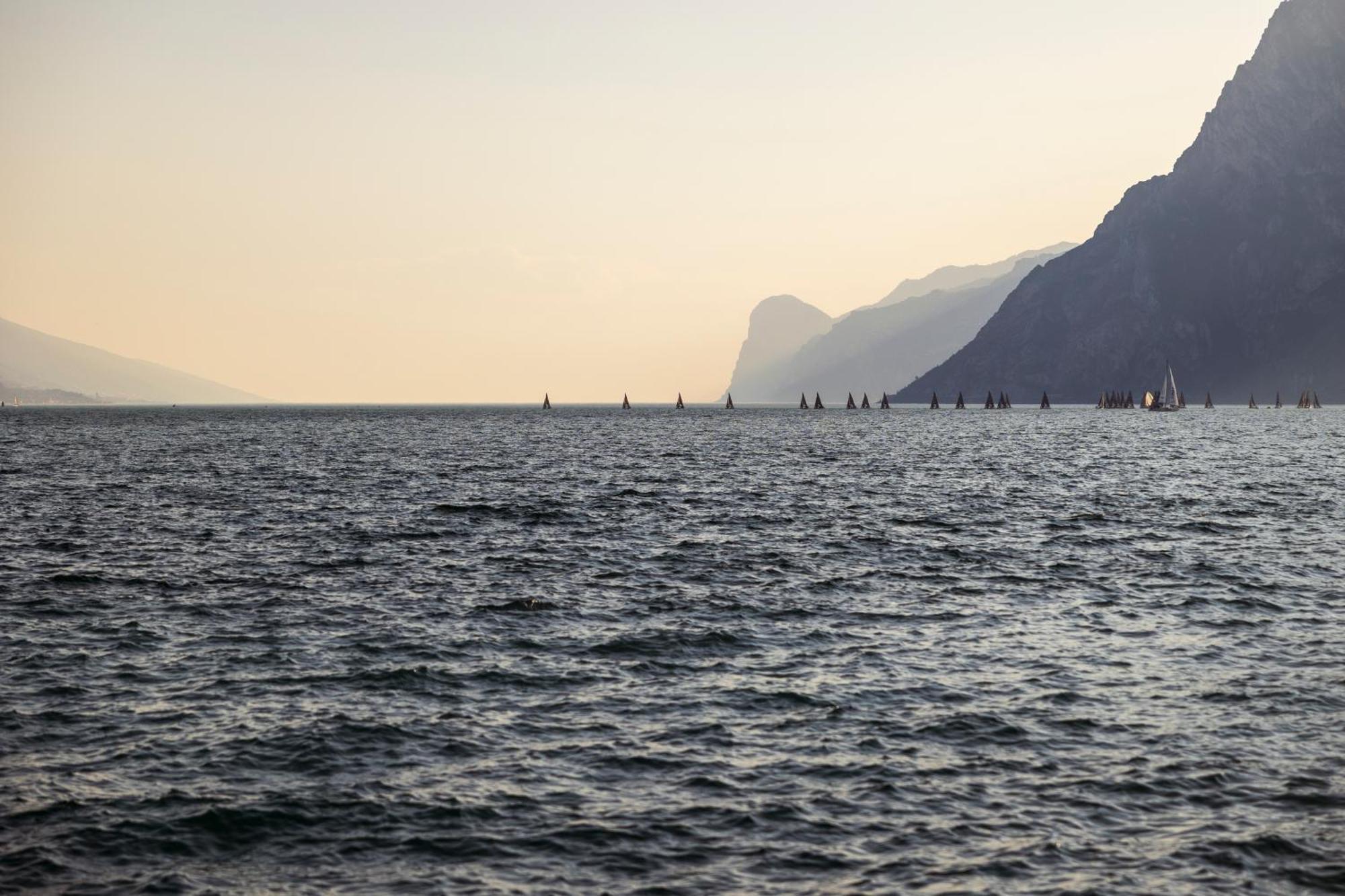 Hotel Holiday Sport & Relax Torbole Sul Garda ภายนอก รูปภาพ